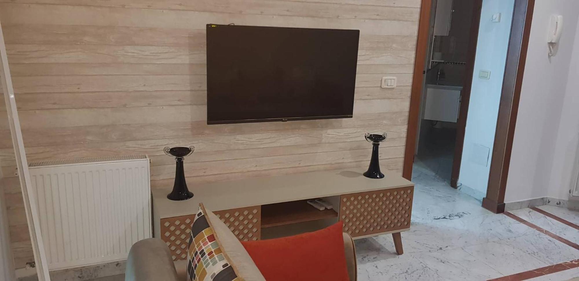 Charming And Cosy Close To Tunisia Mall Lac2 *